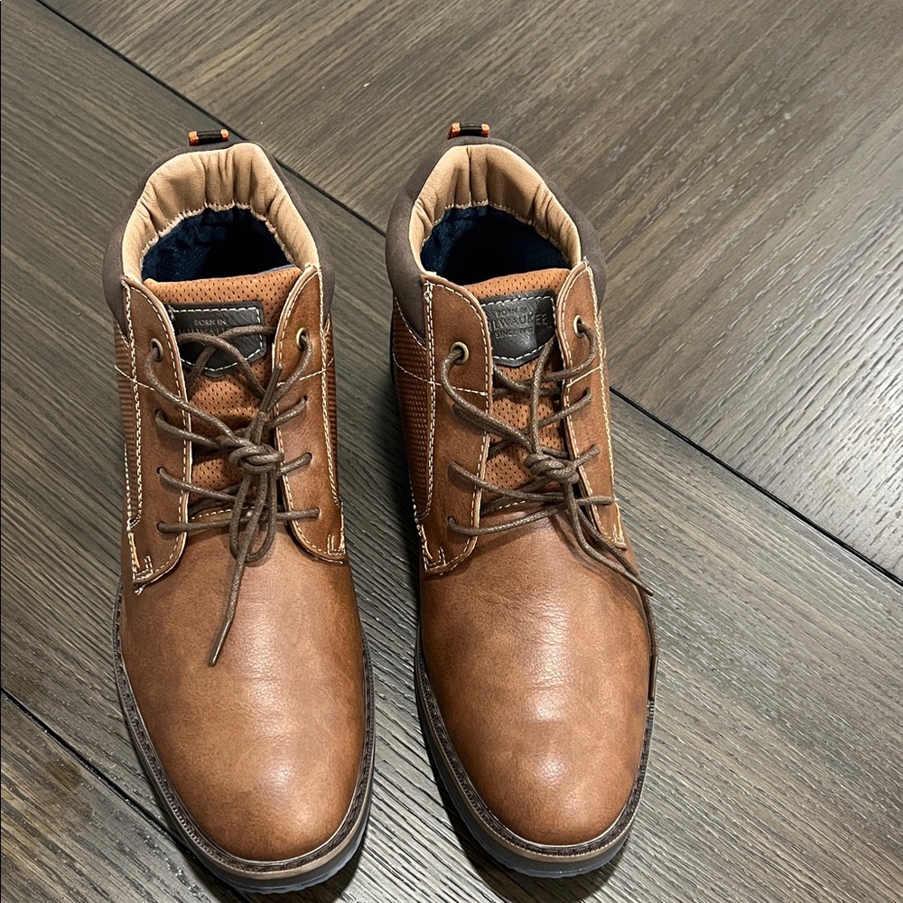 Nunn Bush Tan Chukka Boots